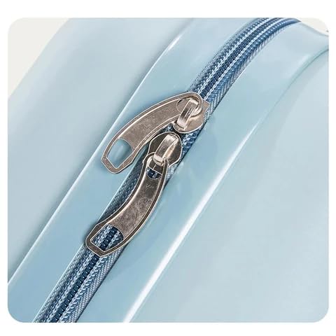 Portable light blue kids travel makeup bag, ideal for little ones to carry their beauty essentials for vacations and sleepovers. www.usmile.toys